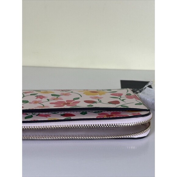 Kate Spade Strawberry Garden Medium L-Zip Wristlet MSRP $139 NWT - Picture 11 of 13